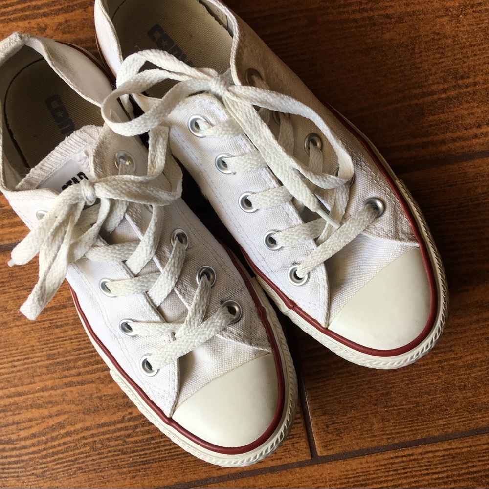 White low top converse